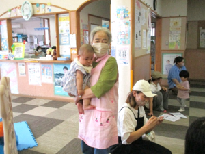 親子ヨガの様子4